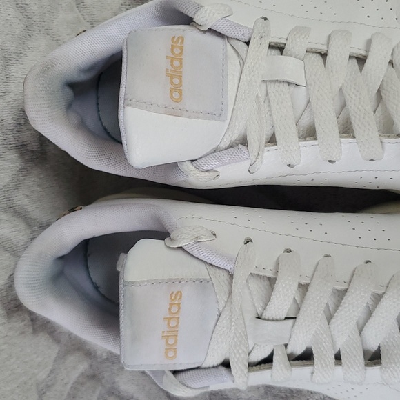 Women's Adidas White Advantage Sneakers - Picture 11 of 11